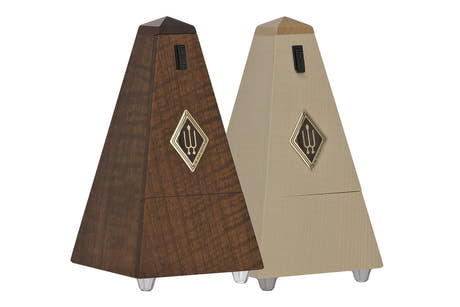 Wittner-pyramidimetronomi 130 vuotta, mattapähkinäpuu, 814ML, rajoitettu erä