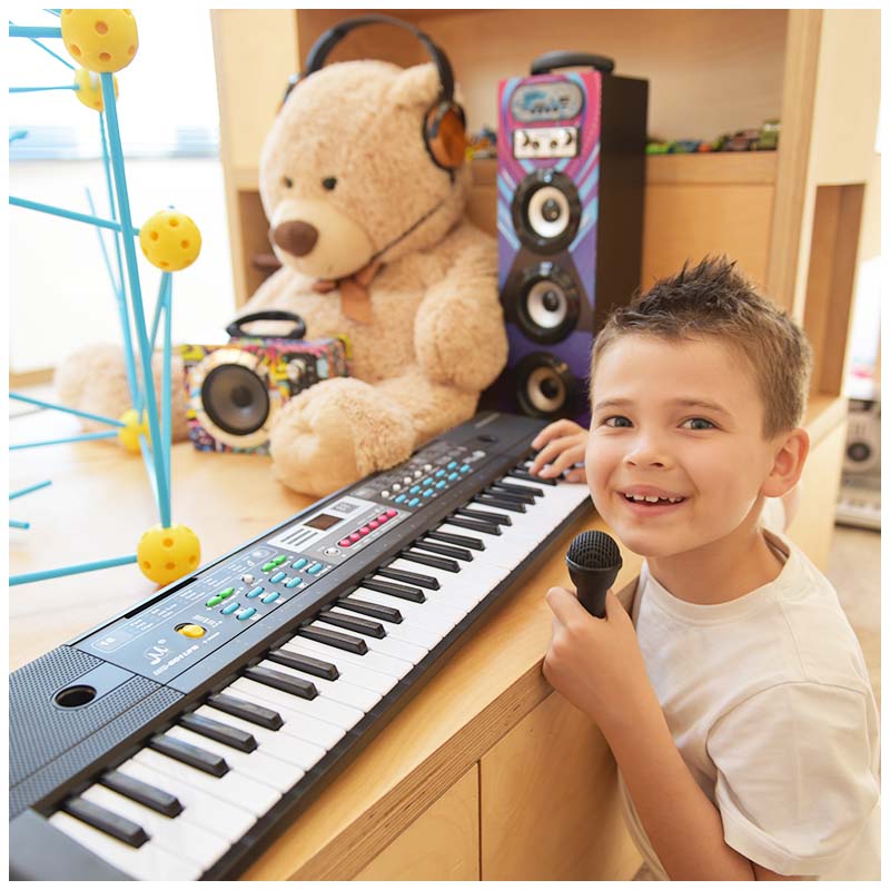 MQ 601 UFB PIANO urkutoimintonäppäimet mikrofonilla