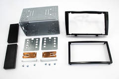 CT23PE04 2-DIN Kehys Peugeotiin
