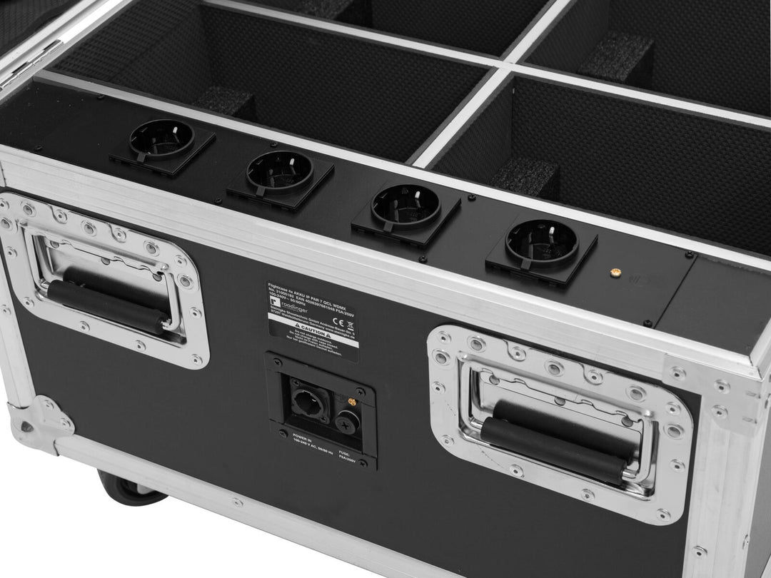 ROADINGER Flightcase 4x AKKU IP PAR 7 QCL WDMX lataustoiminnolla