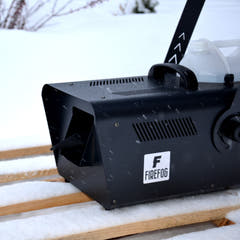 Firefog Snow1500 DMX lumimasiinat 1500 W kaukosäätimellä