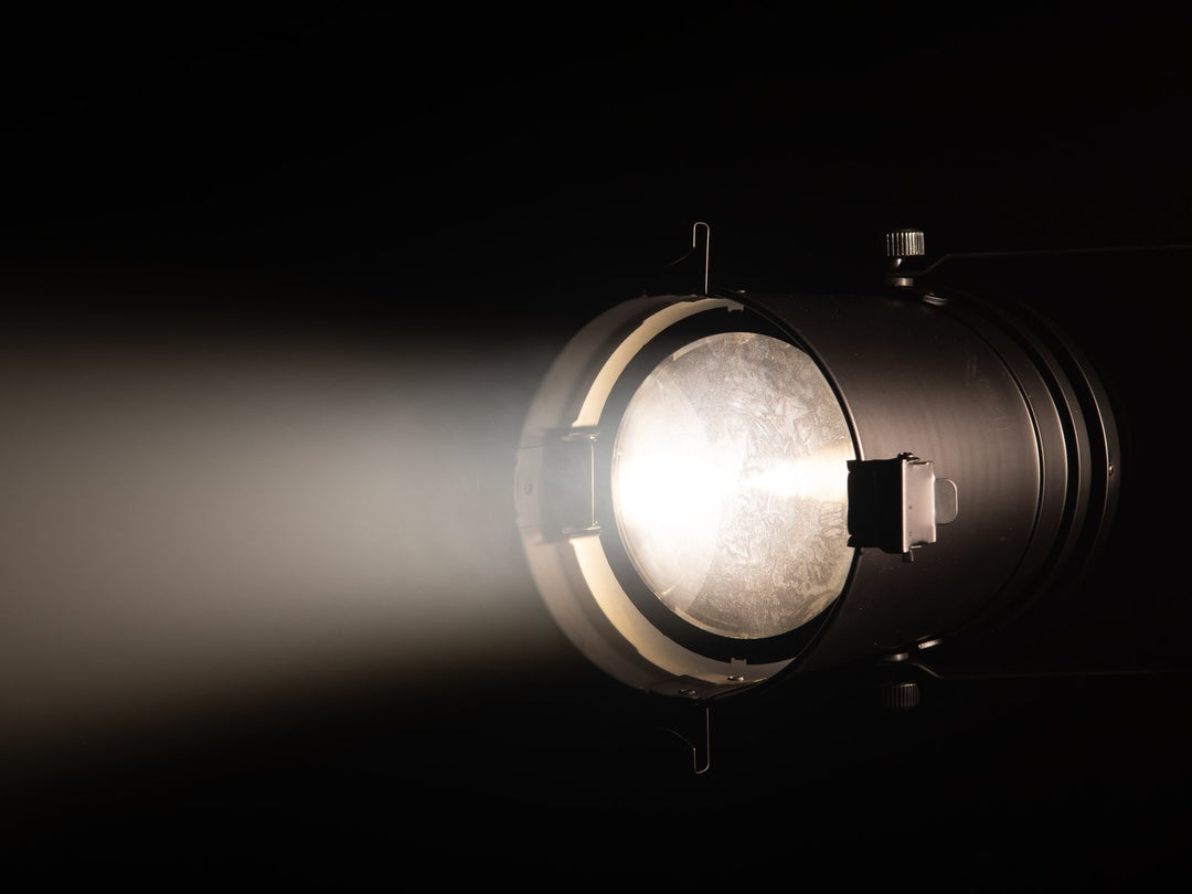 Eurolite LED PAR-64 Lamppu COB 3000K Zoom (100W)