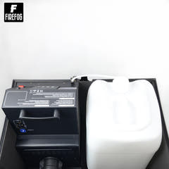 Firefog Snow Storm 1500 Pro lumimasiinat 1500 W flightcase-kotelossa