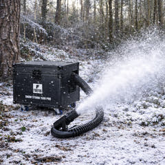 Firefog Snow Storm 1500 Pro lumimasiinat 1500 W flightcase-kotelossa