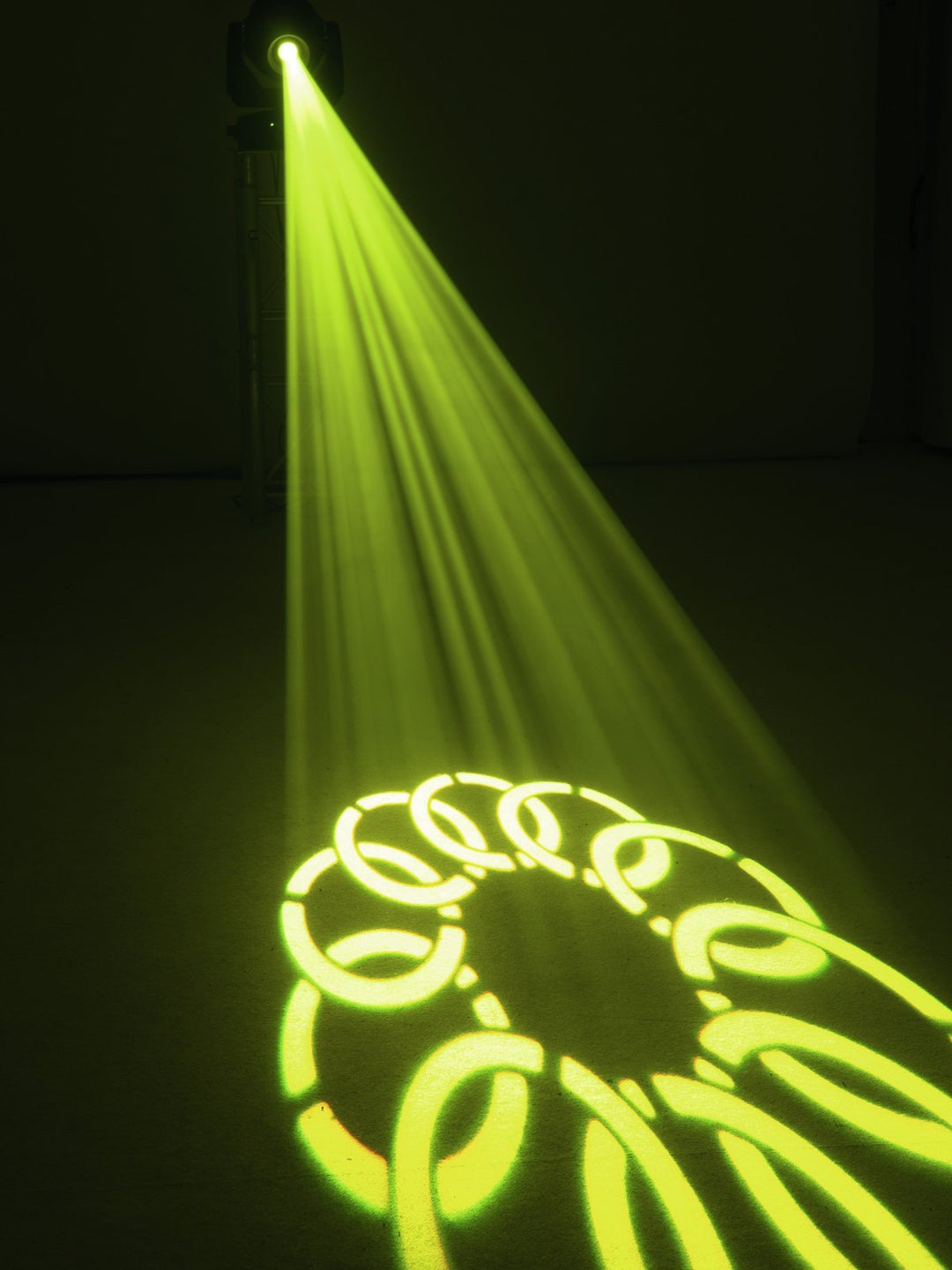 Eurolite LED TMH-S180 Liikkuvat päät Spot