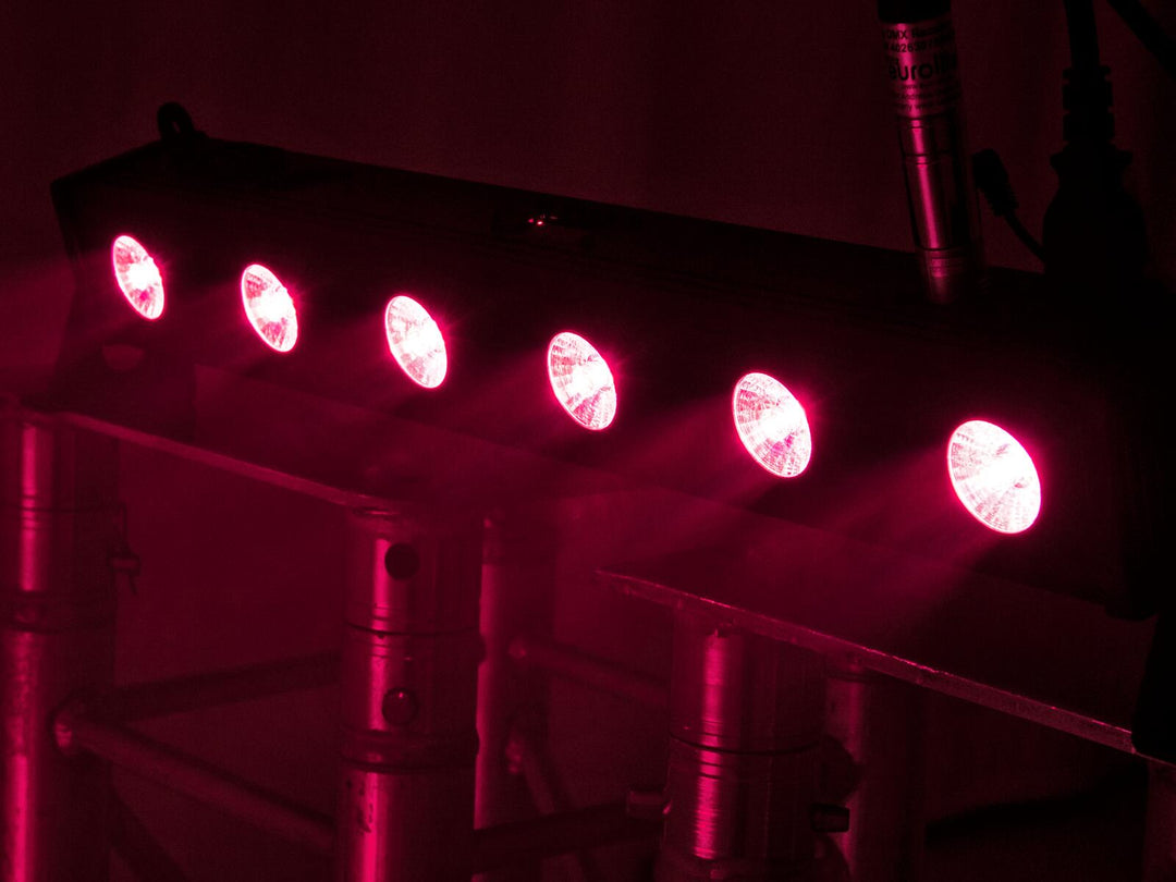 Eurolite LED BAR-6 QCL RGBW -palkki
