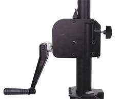 EUROLITE STW-370S vinssikäyttöinen Stand 370 cm teräs
