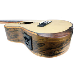 Reno RU380CE Konsertti Ukulelet (Luonnonväri)