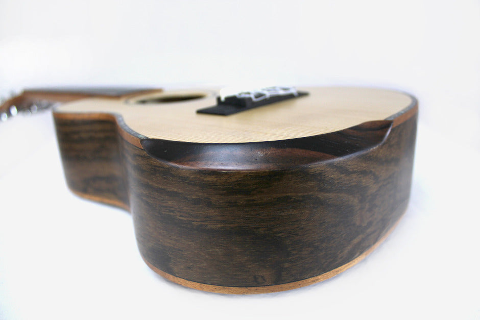 Reno RU380C Konsertti Ukulelet (Luonnonväri)