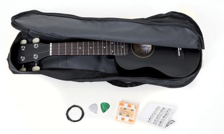 Miguel Almeria Player Pack, sopraanoukulele mattamustana, gig bag