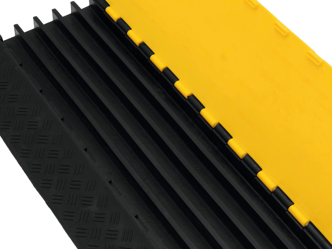 EUROLITE Cablebridge 5 kanavaa 900x500x50mm