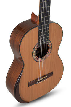 Manuel Rodriguez MAGISTRAL Series E Täysikova pähkinä - Cedar/Walnut (E-C)
