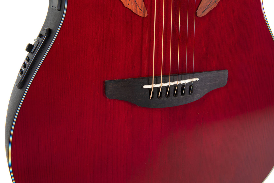 Ovation E-Acoustic Kitarat Celebrity Elite Mid Cutaway - Ruby Red (CE44-RR-G)