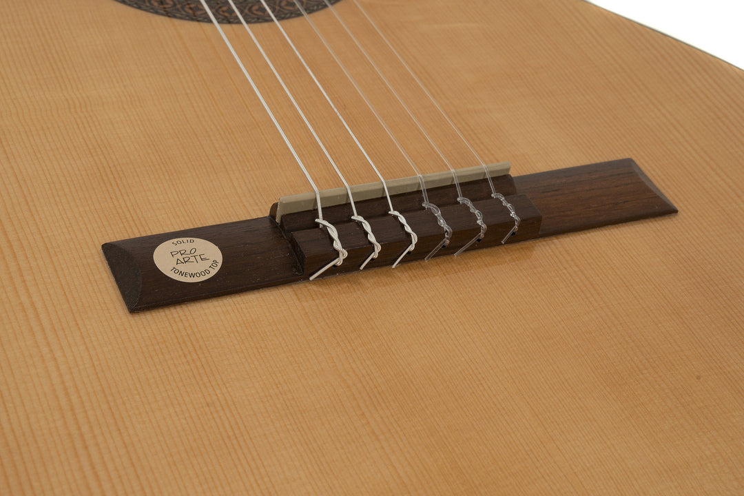 GEWA Klassinen kitara Pro Arte GC 130 A - 4/4 koko