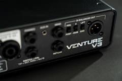 Ampeg Venture V3 Bassovahvistin Pääte