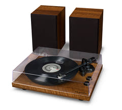 Crosley C62 Levysoitin kaiuttimilla (pähkinä)