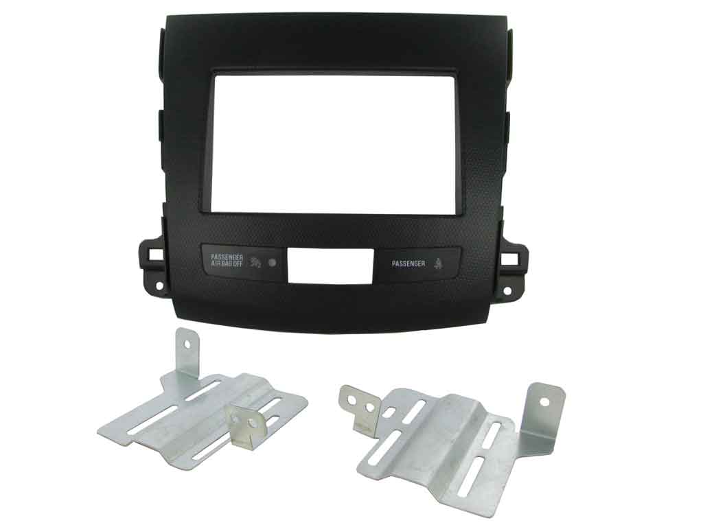 CT23PE06 2-DIN Kehys Peugeotille, Citroenille ja Mitsubishille