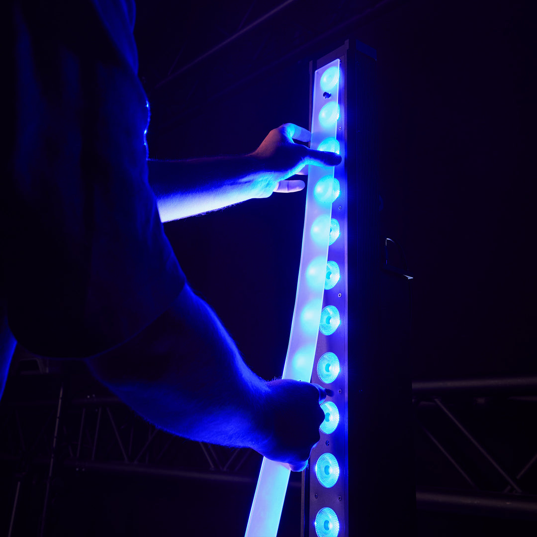 Cameo ROOT® BAR 6 – 16 x 12 W RGBAW + UV-LED-bar