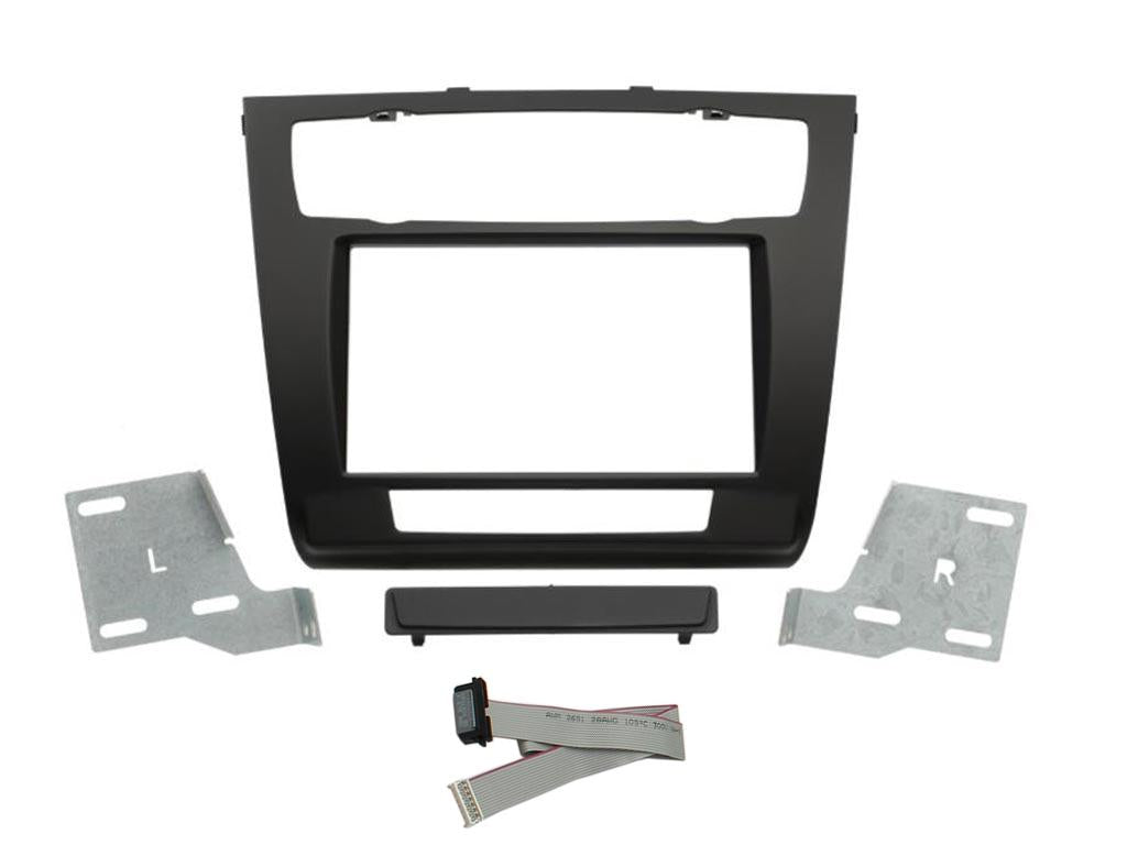 CT23BM05 2-DIN Kehys BMW:lle