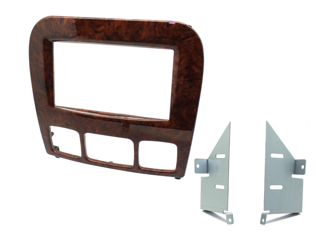 21CT23MB19 2-DIN Kehys Mercedekselle