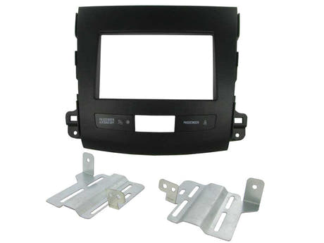 21CT23MT01 2-DIN Kehys Mitsubishille