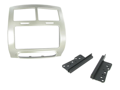 21CT23TY27 2-DIN Kehys Toyota Urban Cruiserille