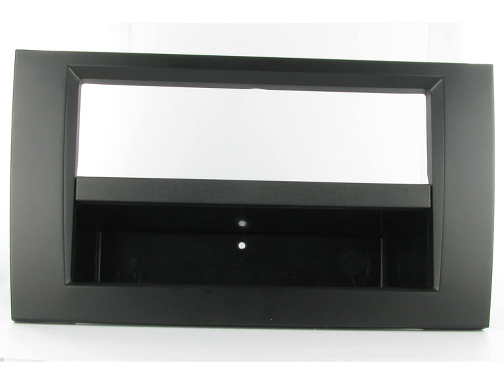 CT24AU06 1-DIN-kehys Audi A4:ään