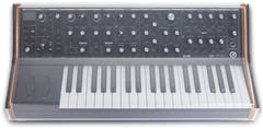 Decksaver Suoja cover Moog Subsequent 37:lle (Soft-Fit)