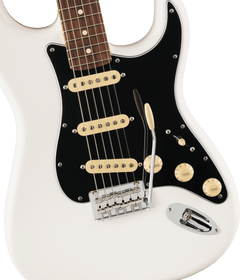 Fender Player II Stratocaser Sähkökitara (Polar White)