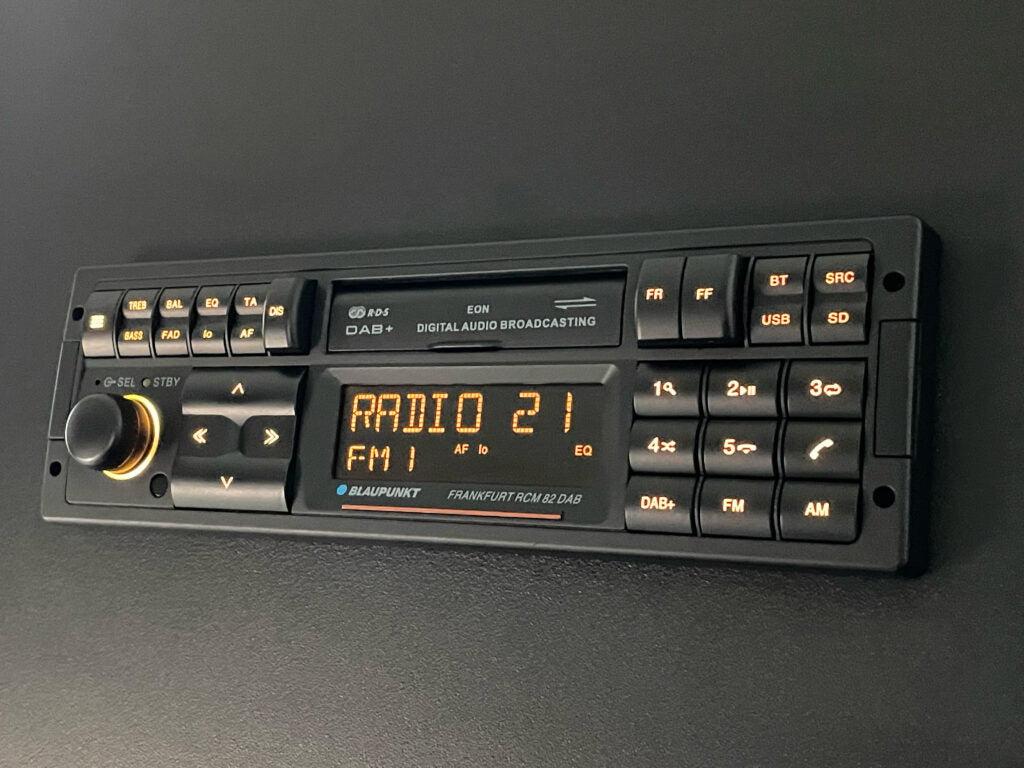 Blaupunkt Frankfurt RCM 82 Autoradio, jossa on DAB+ ja Bluetooth