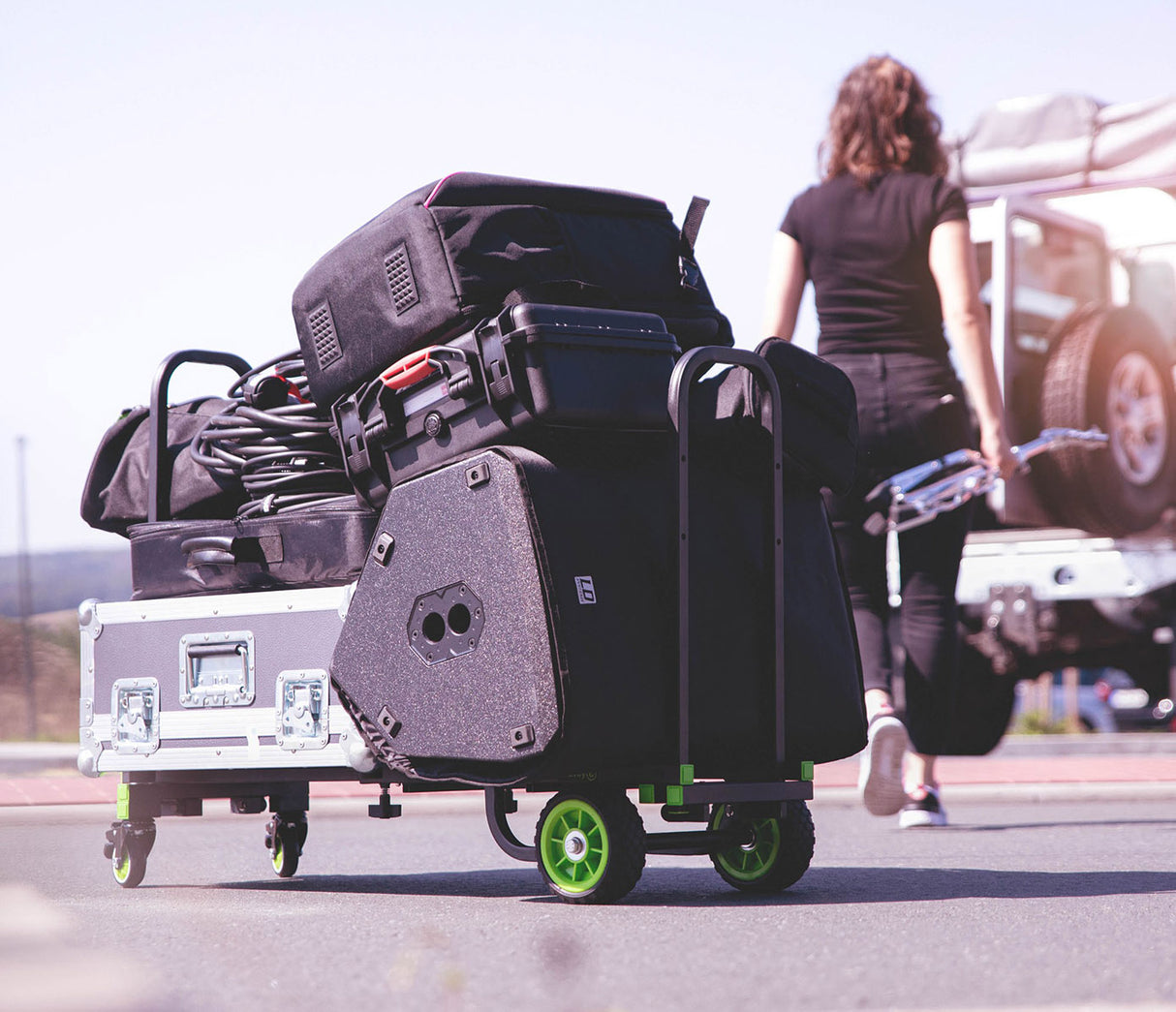 Painovoimainen monikuljetusvaunu