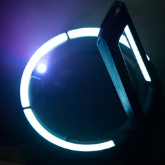 Gravity GS LS A 01 B - Guitar GLOW STAND®, A-teline