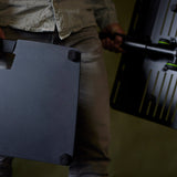 Gravity LTS T 02 B - Universelt laptopstativ med justerbare holdepinde og stålbase, sort