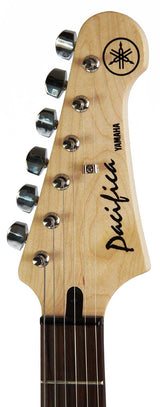 Yamaha PACIFICA012 Sähkökitara (Musta)