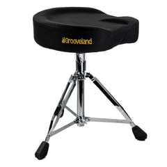 Grooveland TS150 Rumpujakkara traktorin istuimella