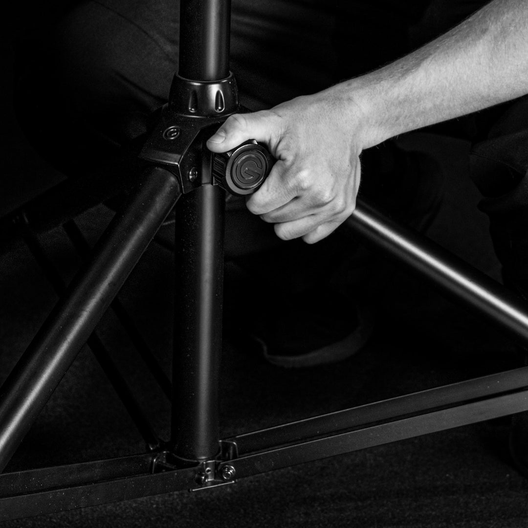 Gravity TSP 5212 LB - Teräksinen kaiutinteline Touring-sarjassa automaattisella lukituspultilla