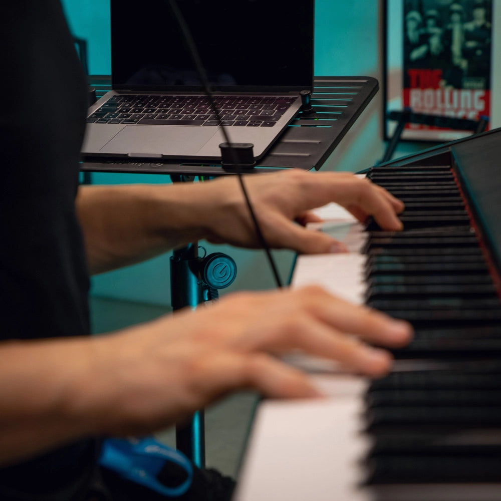 Gravity LTS T 01 kannettavan tietokoneen jalusta