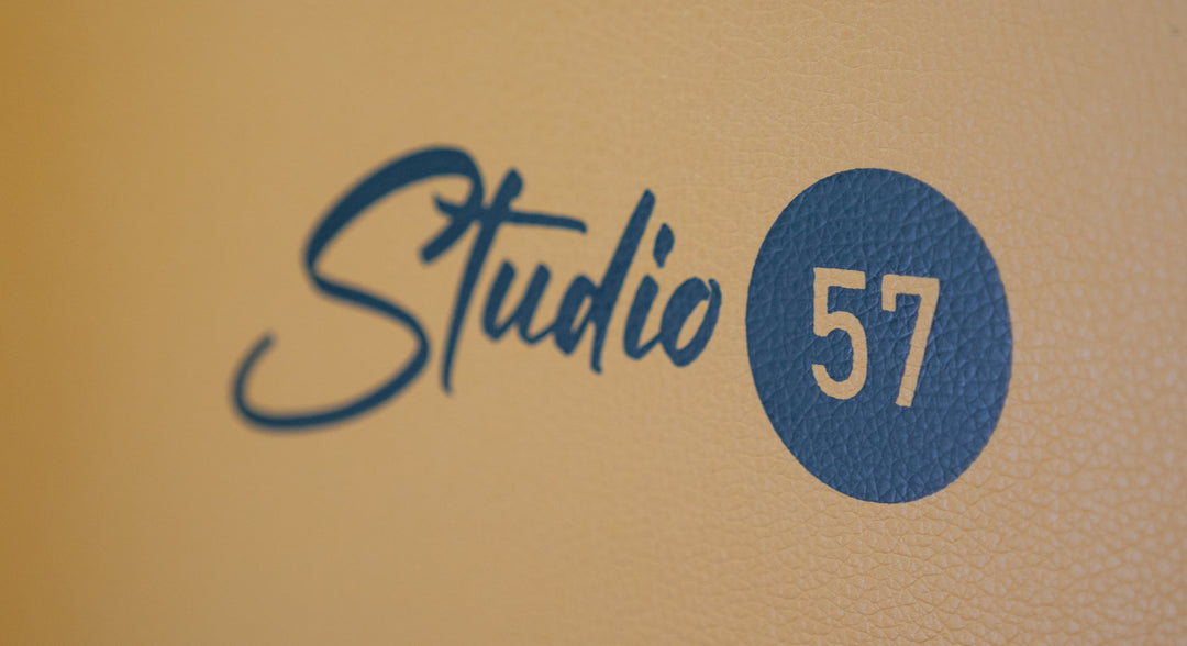 Studio 57 Groovy Levysoitin ja LP Teline (Earth)