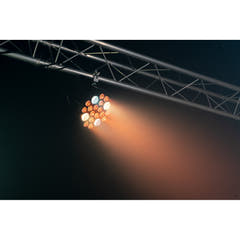 Ibiza XL RGBW+WWCW PAR-valaisin (16x6 + 4x30W)