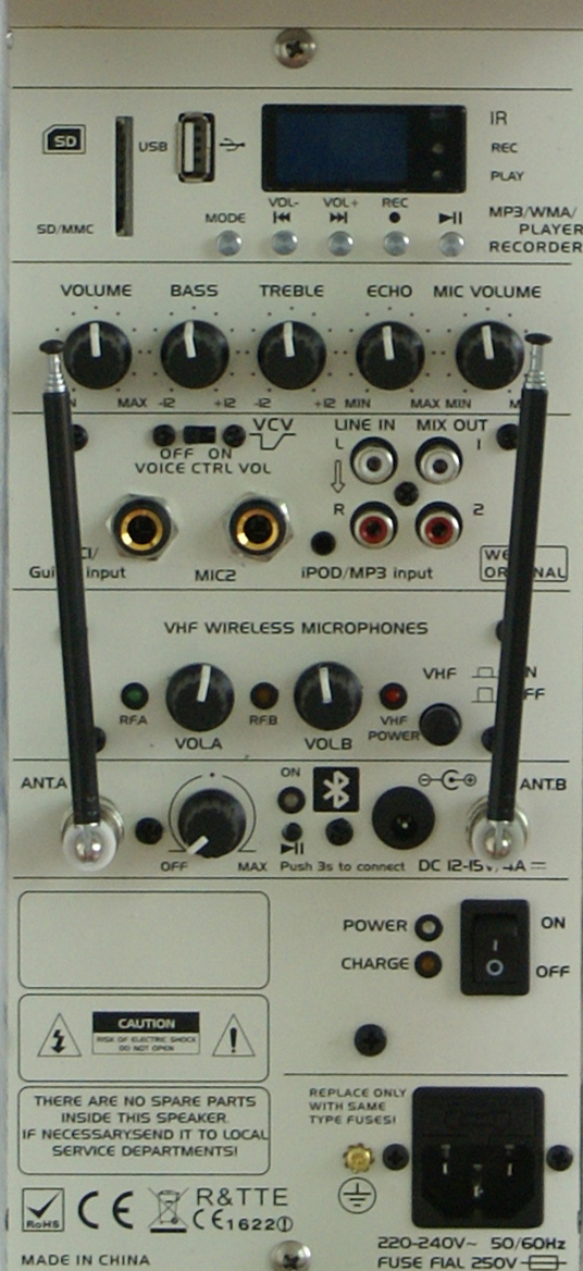 Ibiza Kannettava kaiutin 15" bassolla (musta, 800W)