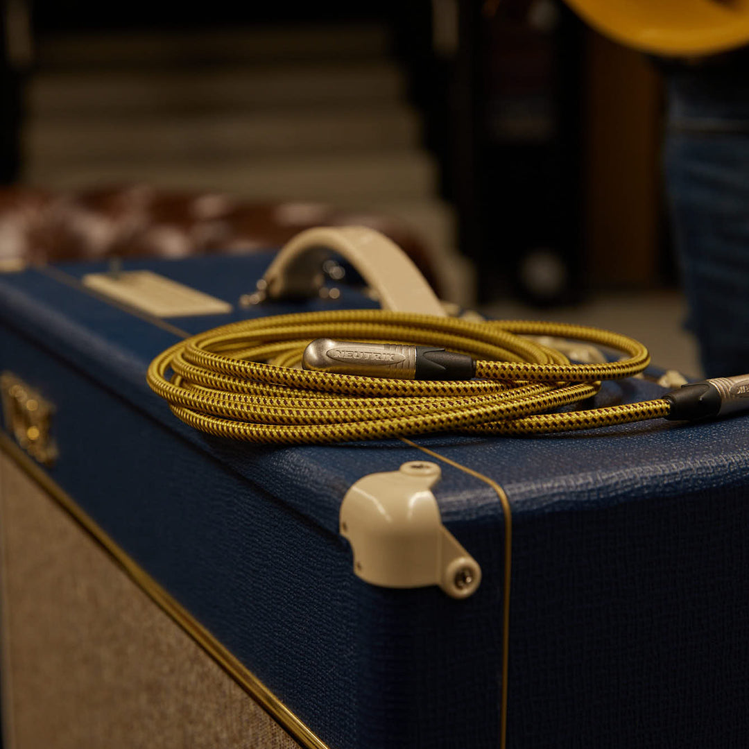 Adam Hall-kaapelit 5 STAR IRP 0450 VINTAGE - Instrumenttikaapeli | Vintage Neutrik® kulmajack TS x jack TS | 4,5 m