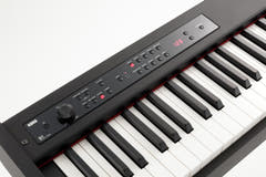 Korg D1 Sähköpiano (Musta)