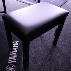 Yamaha GTB kokoontaitettava penkki (musta)