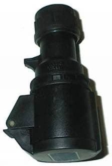 PCE CEE Liitin 230V/16A 3 Nasta (Naaras)