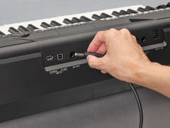 Yamaha PSR-SX600 Aloituspaketti Sis. ilmainen Yamaha Gigbag