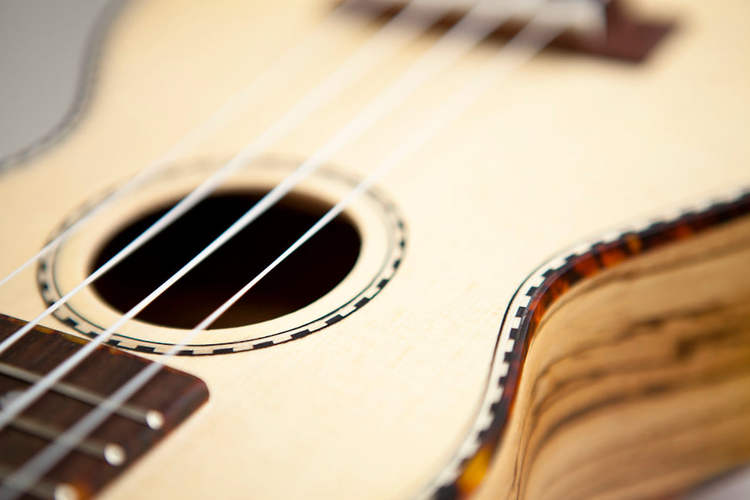 Reno RU210 Sopraano Ukulelet (Luonnollinen)