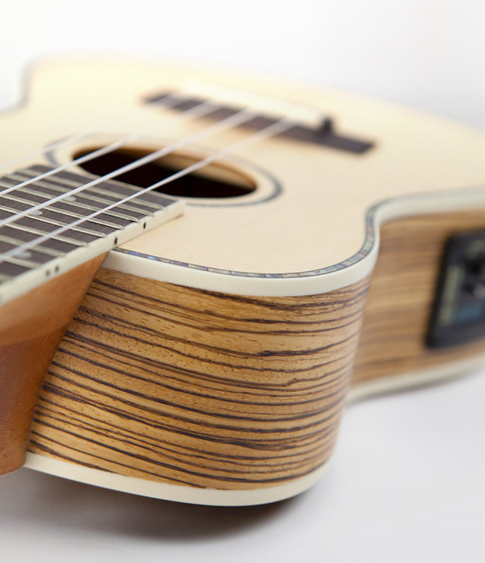 Reno RU320E Grand Konsertti Ukulelet m. Pickup ja Viritin (Luonnollinen)