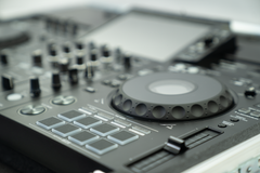 Pioneer DJ XDJ-RX3 Paketti