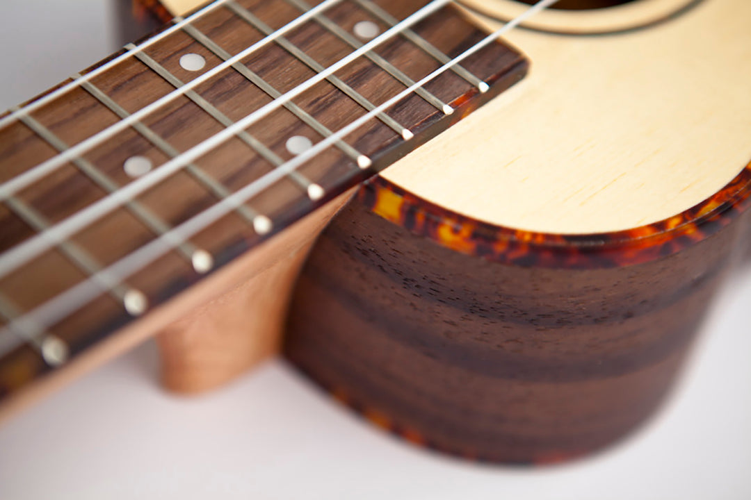 Reno RU230 Sopraano Ukulelet (Luonnollinen)