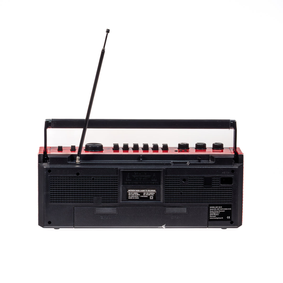 Studio 57 - Kasettisoitin FM:llä & Bluetoothilla, Punainen